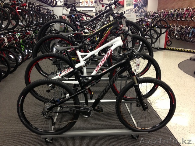 FOR SALE:2011 Specialized Stumpjumper FSR S-Works Bike $2, 100 - Изображение #1, Объявление #938253