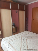 Продаю 2-комн квартиру напротив Вечного огня. - Изображение #2, Объявление #1530693